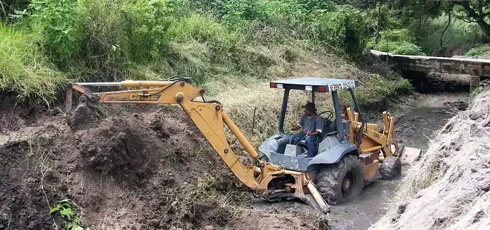 Canales de riego en zonas agropecuarias, foto 1